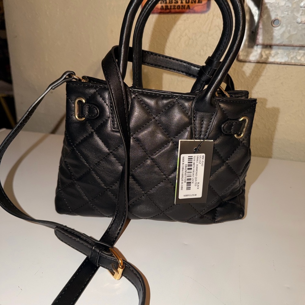 Badgley Mischka black quilted crossbody mini purse ๐๐ค new with tags! - Picture 2 of 3
